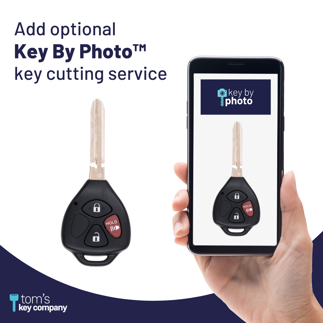 Brand New Uncut Transponder G Chip Key with 3 Button Remote for Select Scion and Toyota Vehicles (MOZB41TG-3B-G)